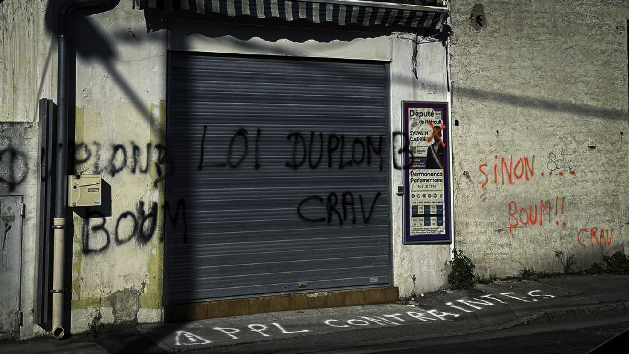 Détériorations et menaces sur la permanence du député Sylvain Carrière - Photo - DD DR