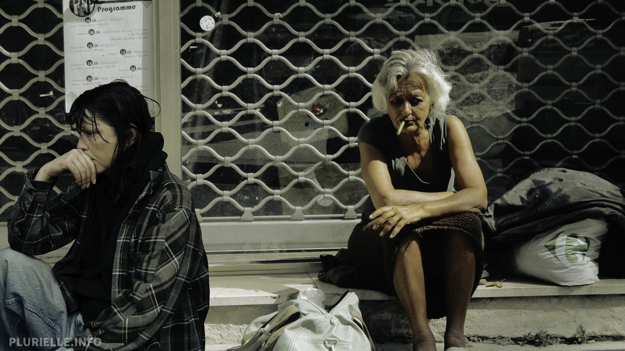 Santé mentale : 10 000 lits supprimés, la plupart des patients en prison ou à la rue - Photo - LAB_ PLURIELLE INFO