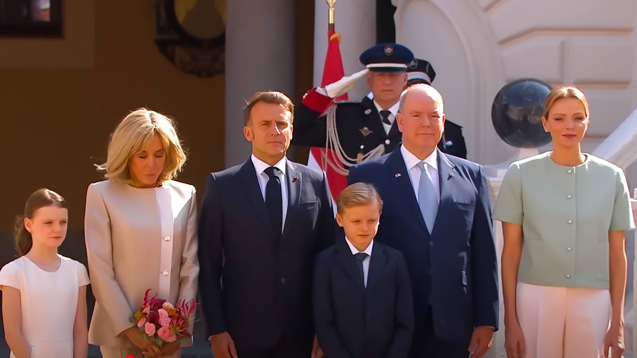 Cérémonie d’accueil officiel par le Prince Albert II de Monaco et la Princesse Charlène - Photo - Élysée