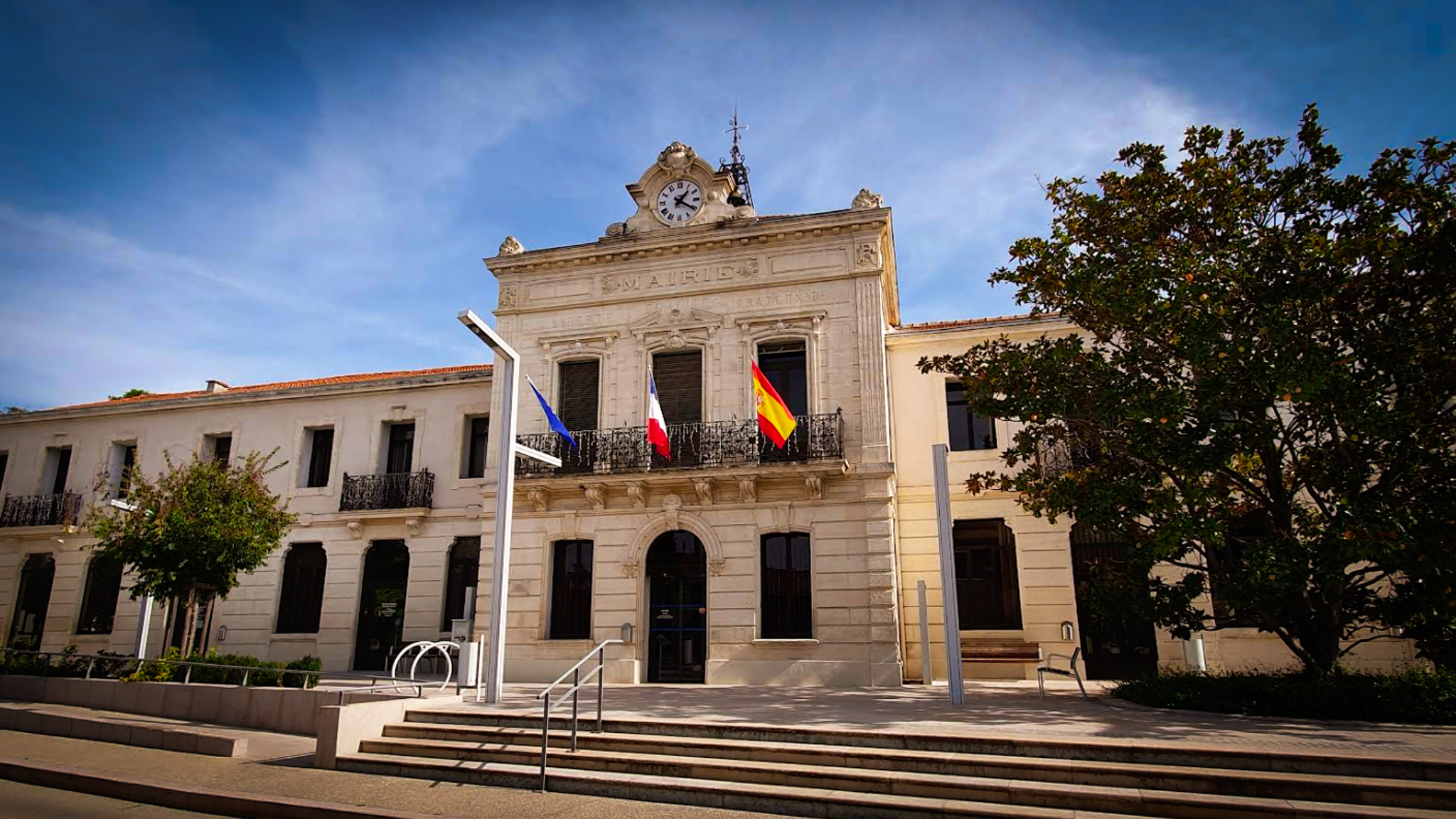 Mairie Saint-Jean-de-Védas - Photo - Stéphane G