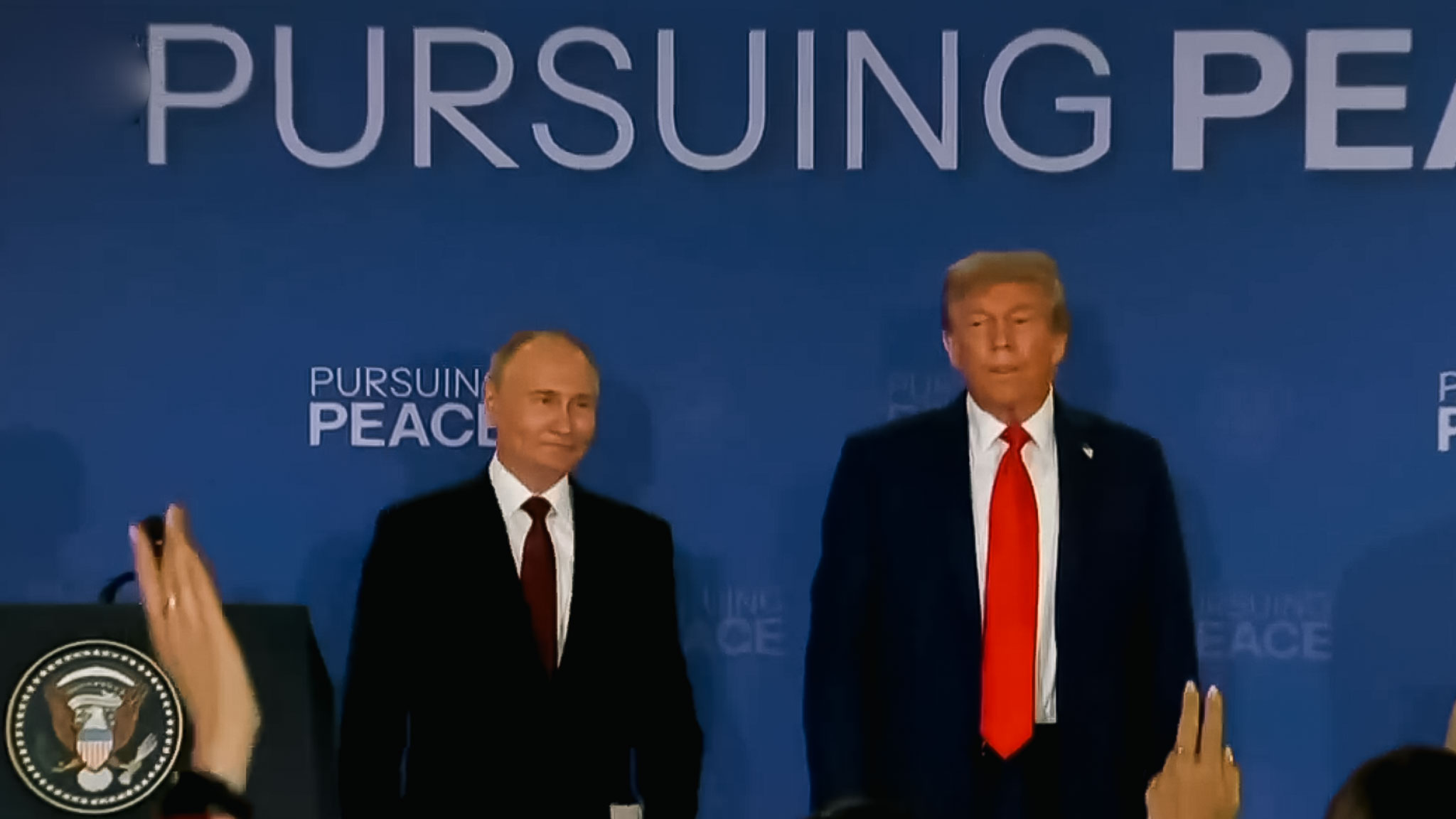Août 2025 Poutine Trump en Alaska - Photo - CNN screen
