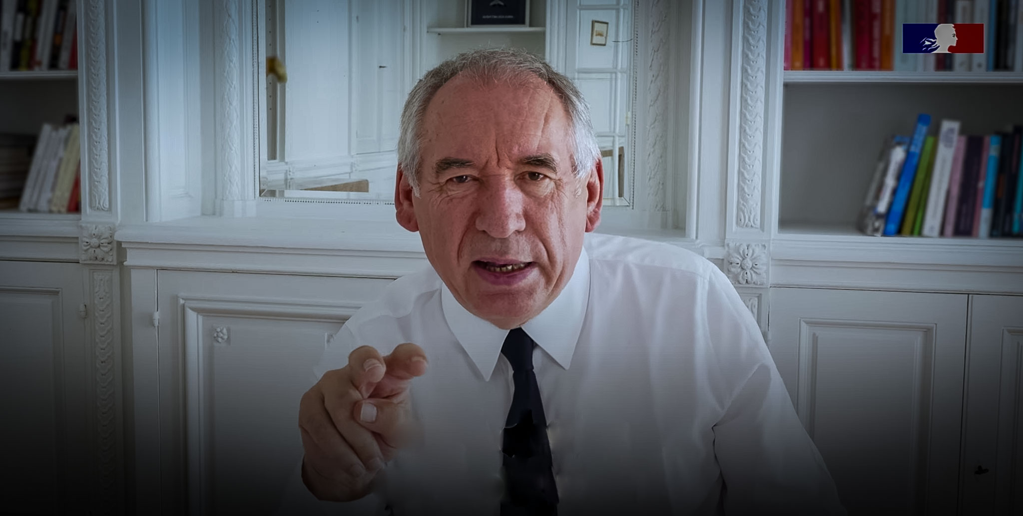 François Bayrou sur Youtube le 5 aout - Photo - YT