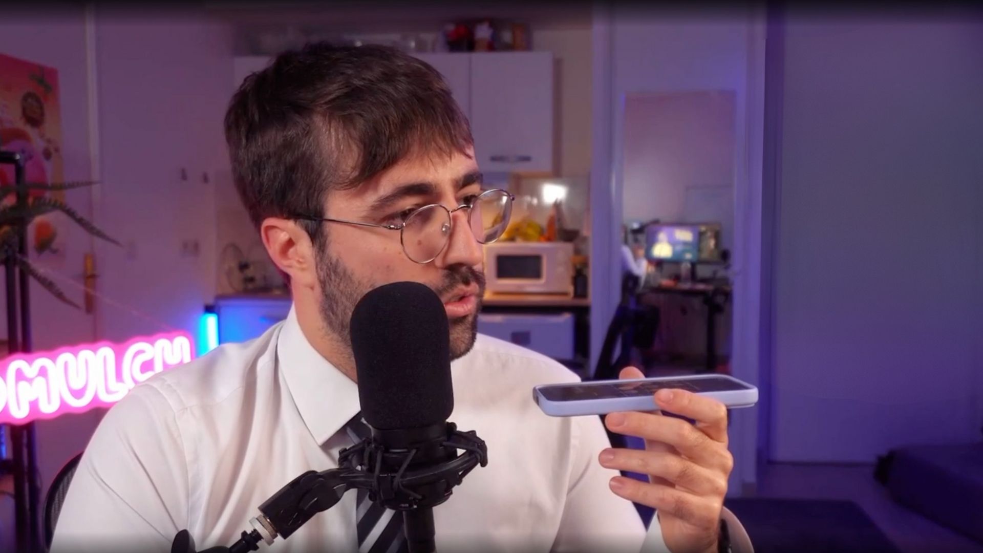 Interview de BadMulch l’homme qui bouscule les codes de la politique - Photo - Screen Twitch