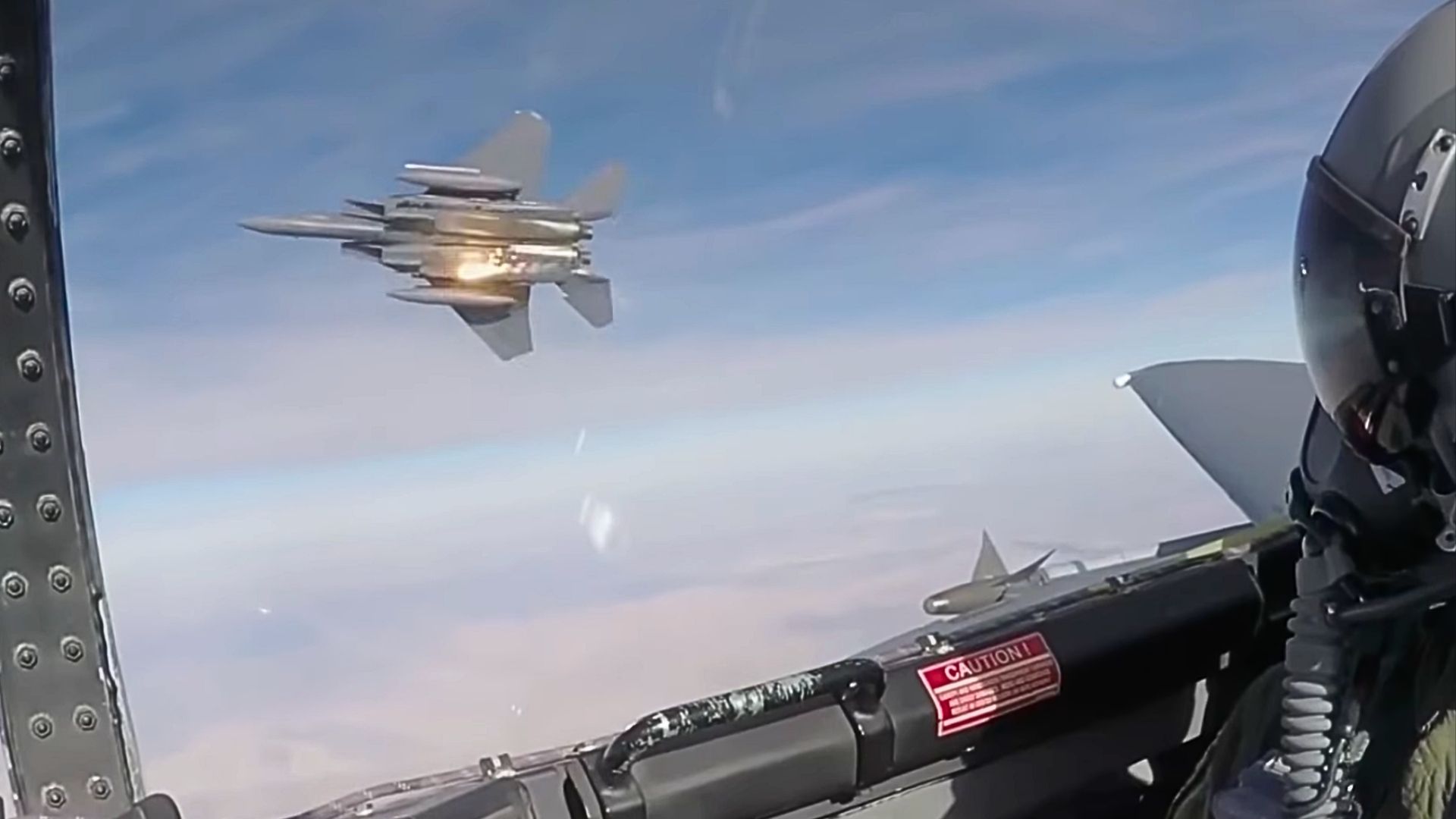 McDonnell Douglas F-15E Strike Eagle - Photo - DRMDD