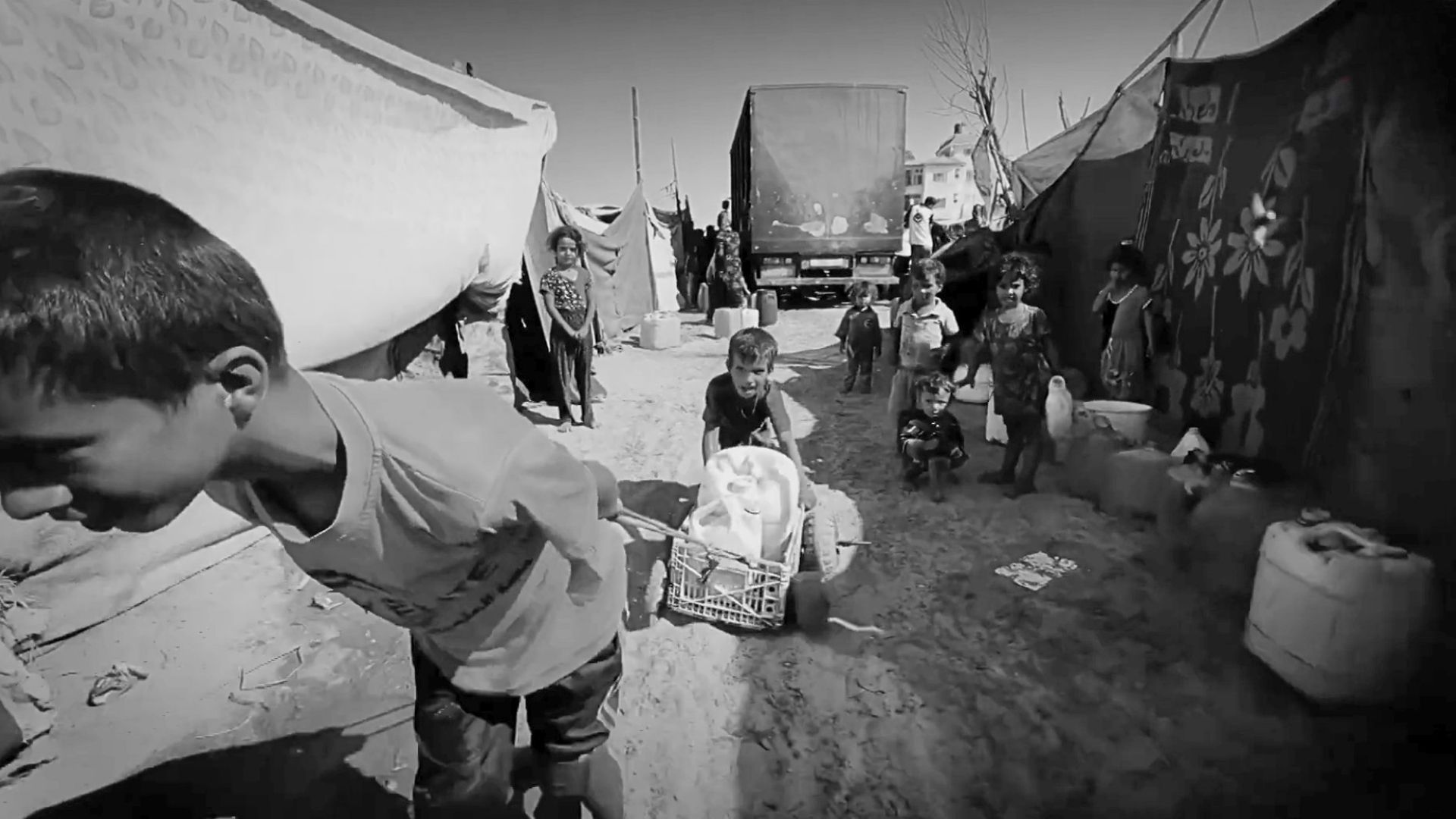 Gaza : enfants survivants isolés - Photo - Husome