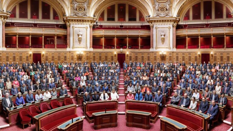 Sénat : confort et luxe pour garantir l’indépendance des parlementaires