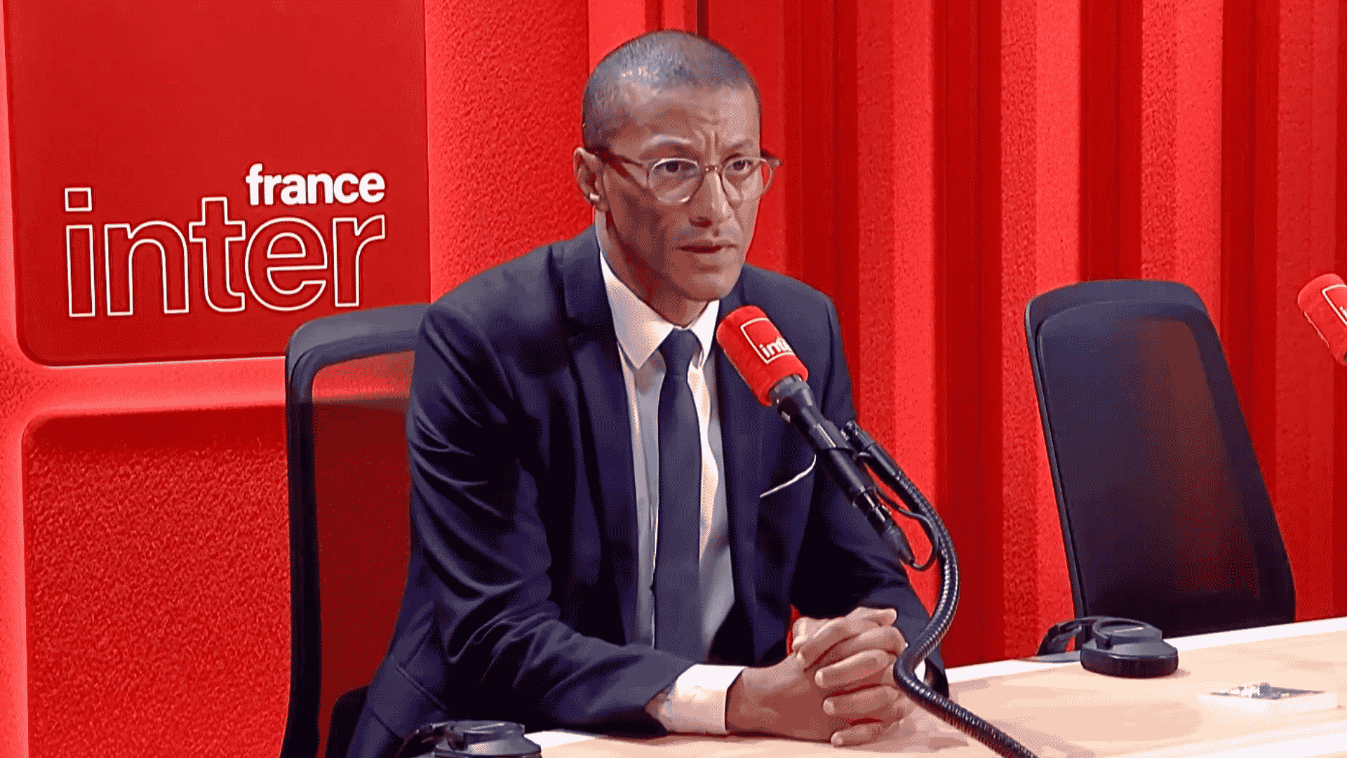 Karim Bouamrane sur France inter le 9 juin 2026 candidat pour 2027 - Photo - DR FI