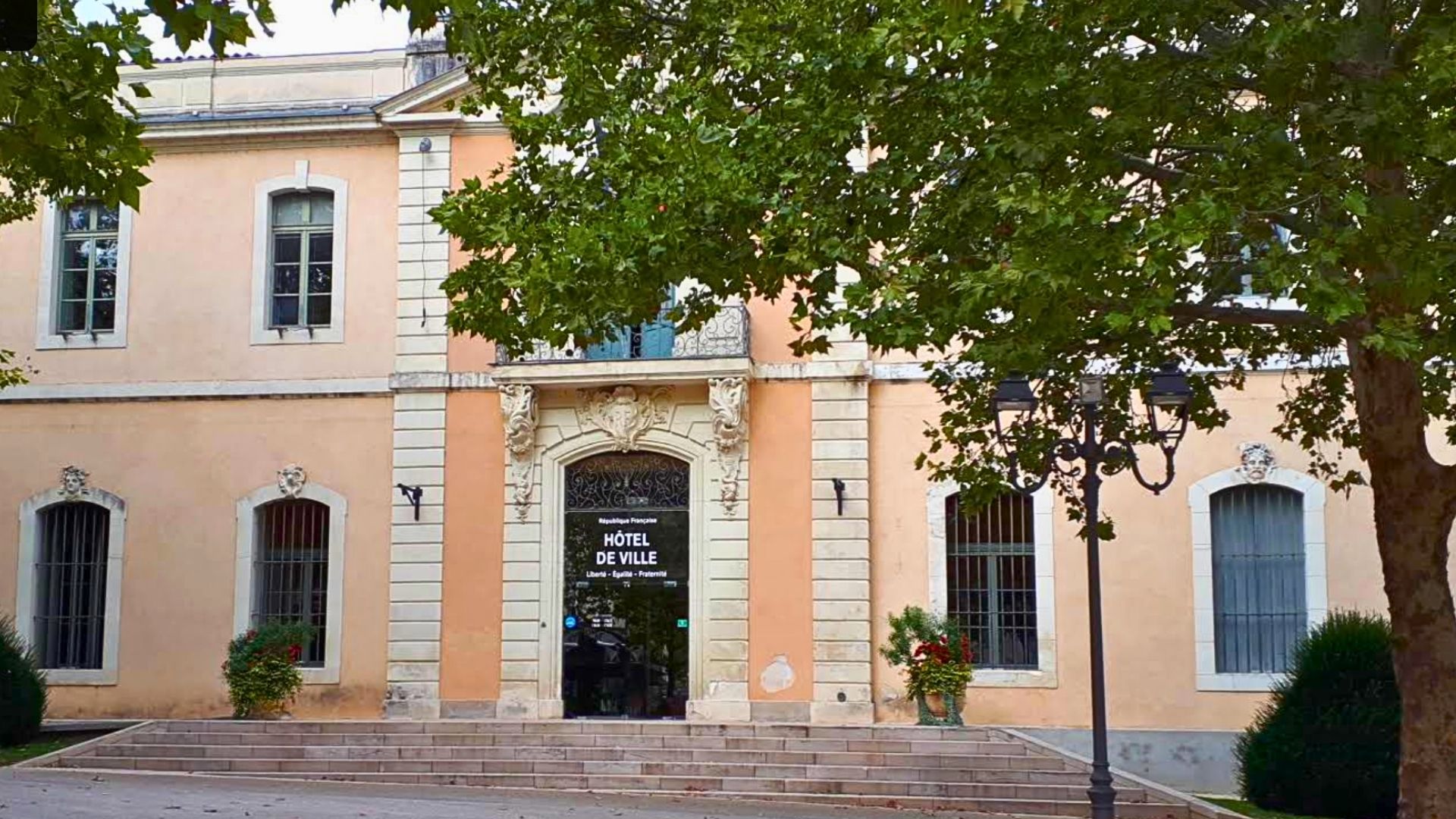 Mairie d'Alès - Photo - E Henin