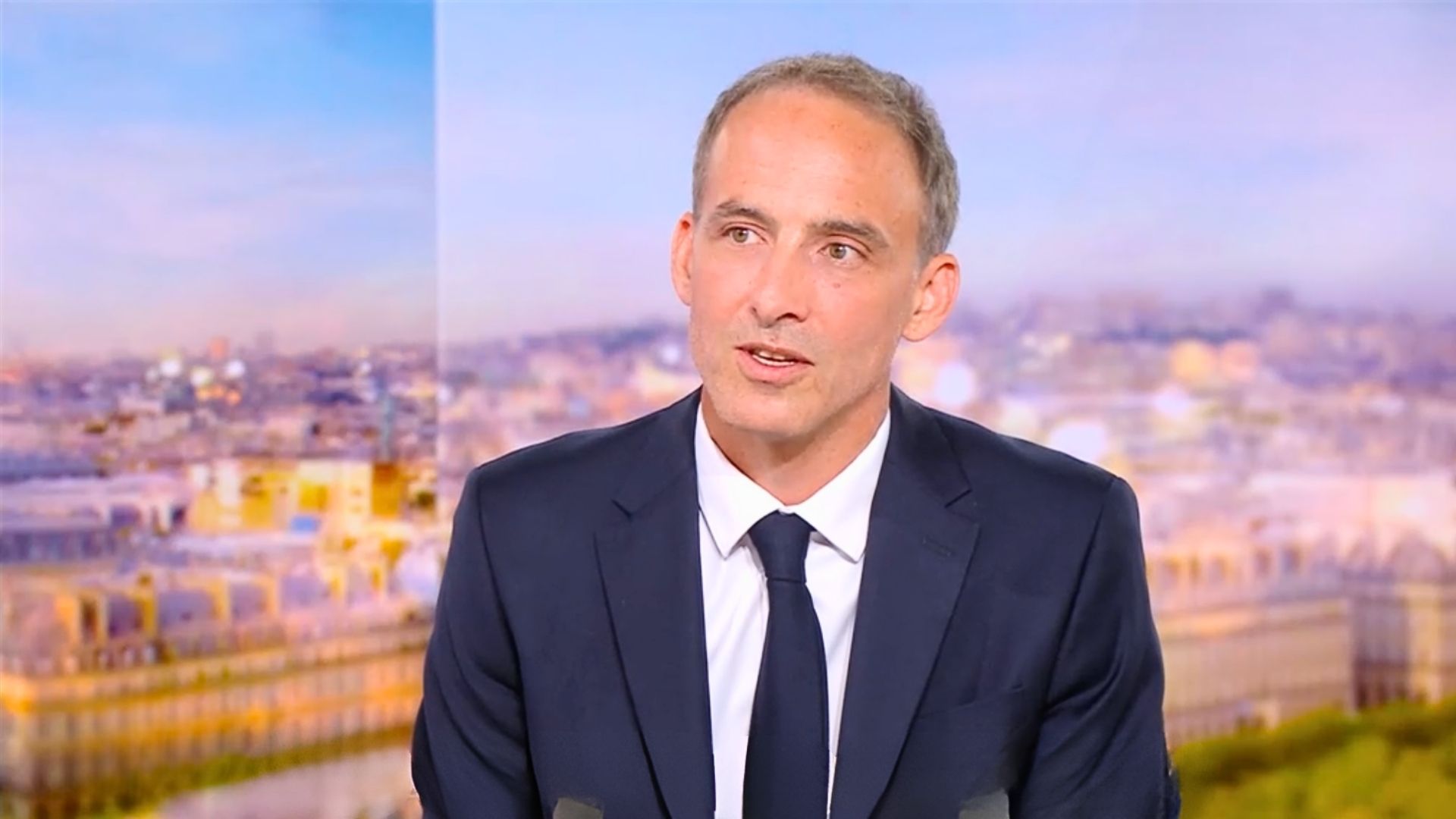 Raphaël Glucksmann invité au 20H de TFI - Photo - Flux TF1