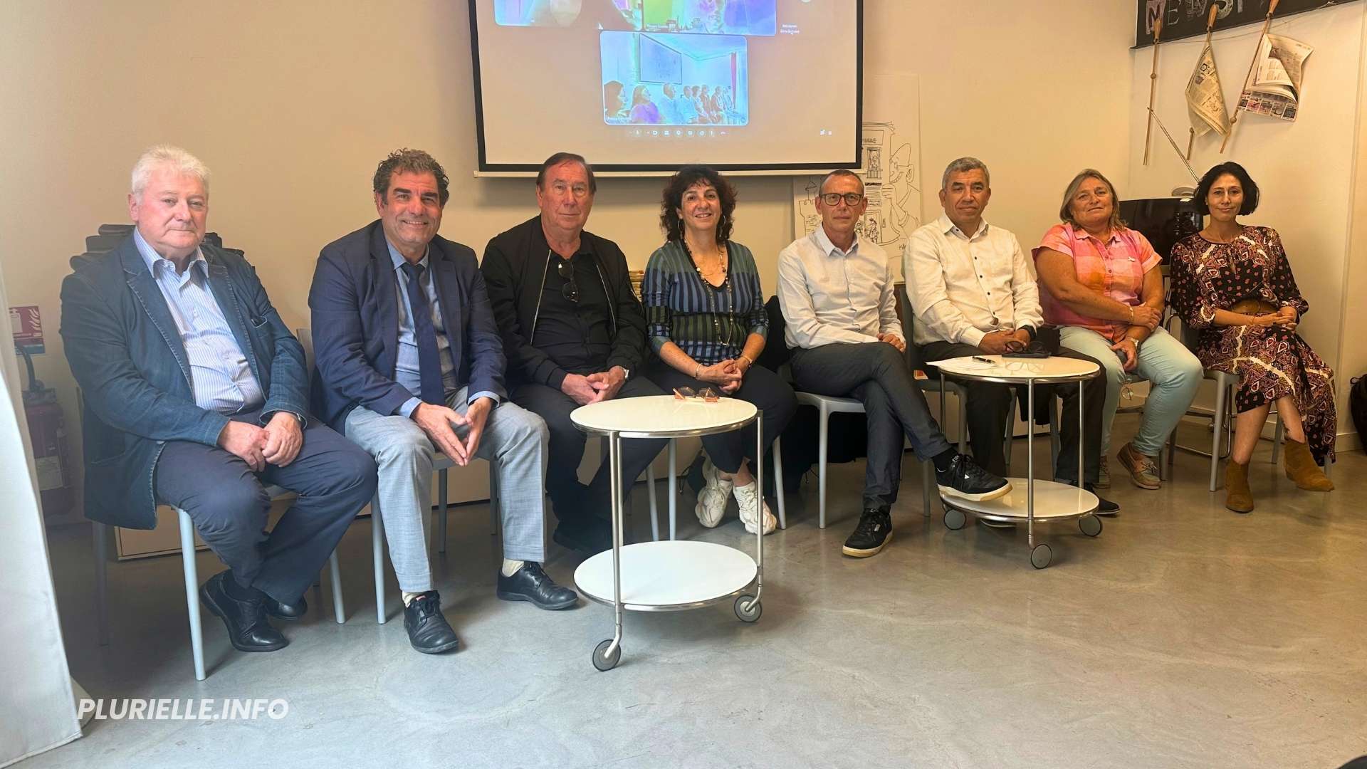 Au club de la presse Max ALLIES, François SOTO, Gérard BESSIERE, Marie-Thérèse MERCIER, Patrice CANAYER, Jalil BENABDILLAH, Myriam GAIRAUD, Nadia BOULET - Photo - PLURIELLE INFO