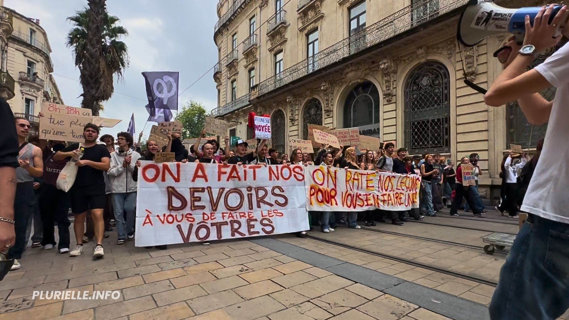 Montpellier 6 octobre on a fait nos devoirs à vous de faire les vôtres - Photo - PLURIELLE INFO